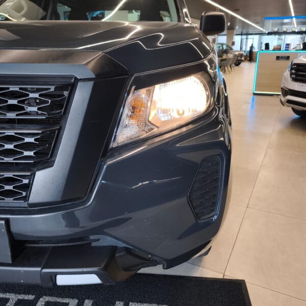 NISSAN NP 300 DOBLE CABINA 2021 - Imagen 18