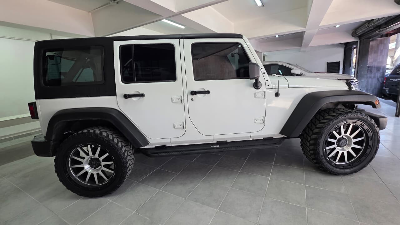 JEEP WRANGLER UNLIMITED SPORT 2013 - Imagen 9