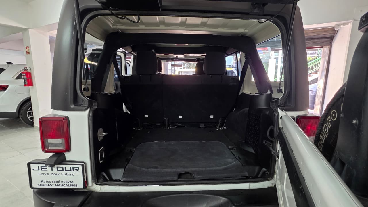 JEEP WRANGLER UNLIMITED SPORT 2013 - Imagen 7