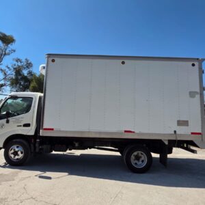 CAMION REFRIGERADO THERMO HINO SERIE 300 614 LONG 2011