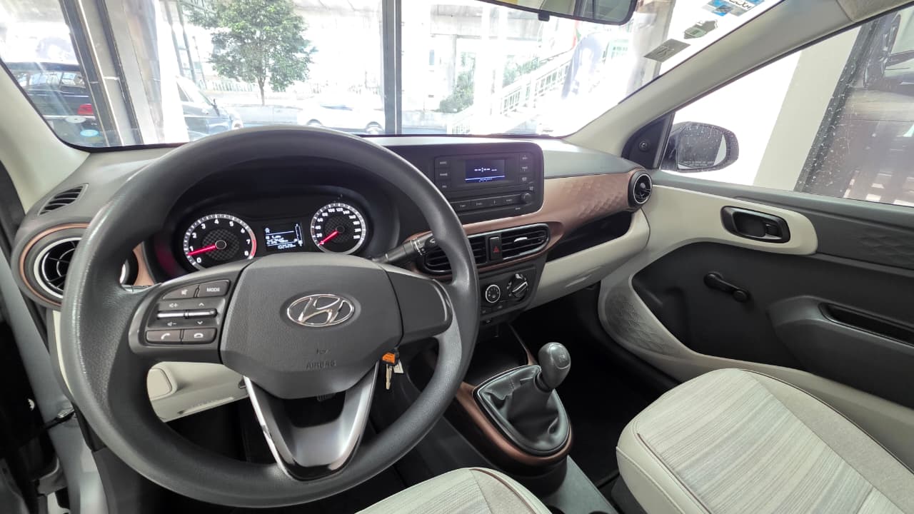 HYUNDAI GRAND i10 SEDAN GL MT 2023 - Imagen 12