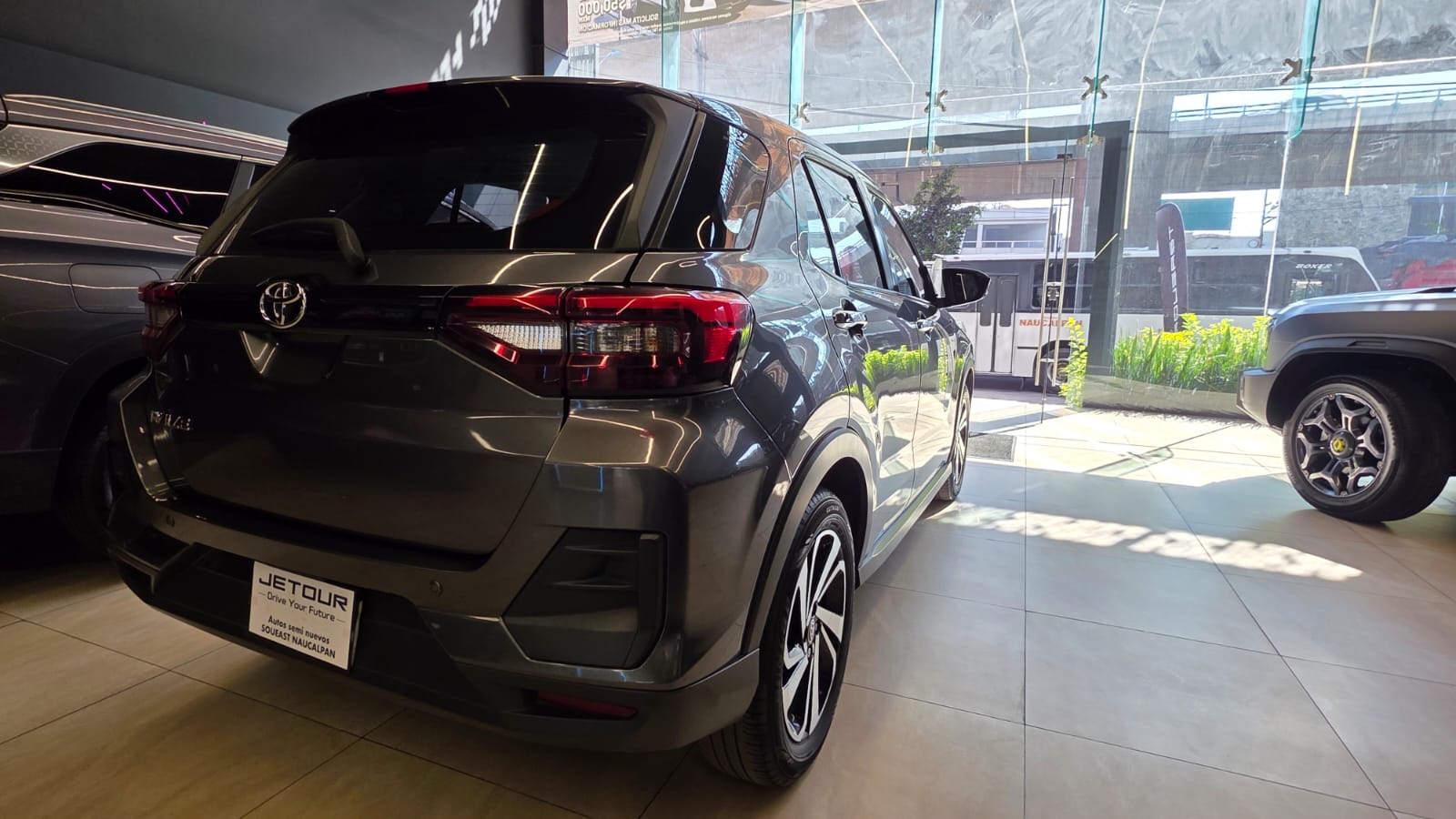 TOYOTA RAIZE XLE 2022 - Imagen 9
