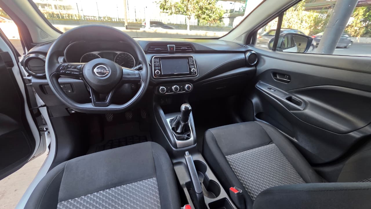 NISSAN VERSA SENSE MT 2024 - Imagen 11