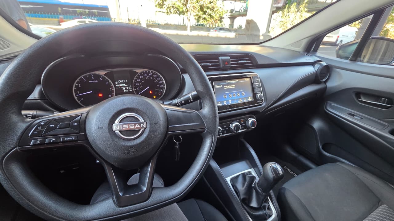 NISSAN VERSA SENSE MT 2024 - Imagen 12