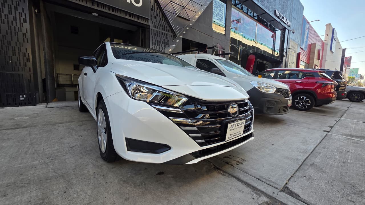 NISSAN VERSA SENSE MT 2024 - Imagen 10