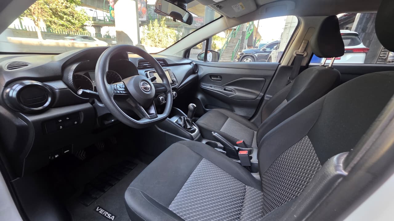 NISSAN VERSA SENSE MT 2024 - Imagen 13